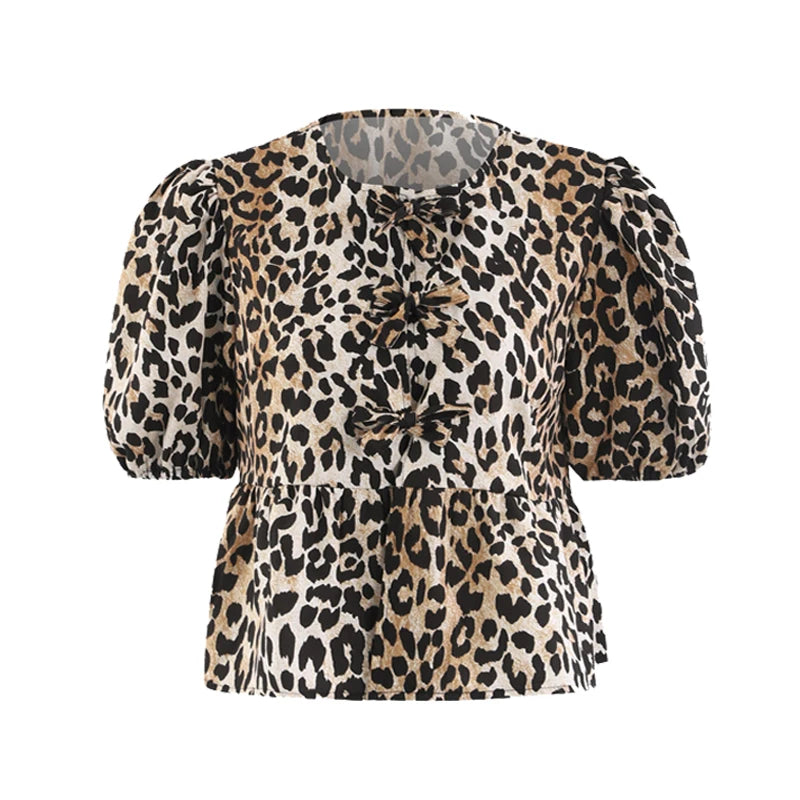 Camisa de Estampa de Leopardo para Mulheres com Laço e Amarração, Decote O, Mangas Curtas Bufantes, Blusa Feminina de Verão 2024, Moda de Rua Versátil para Senhoras.